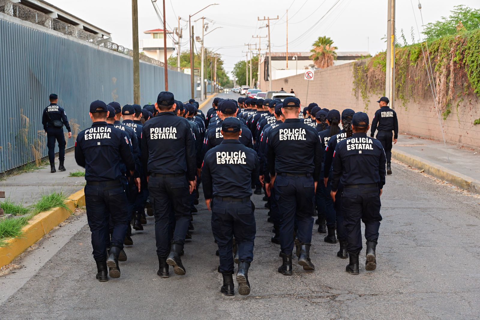 Se incorporan 100 nuevos elementos de la Policía Estatal Preventiva a las labores de seguridad en Sinaloa