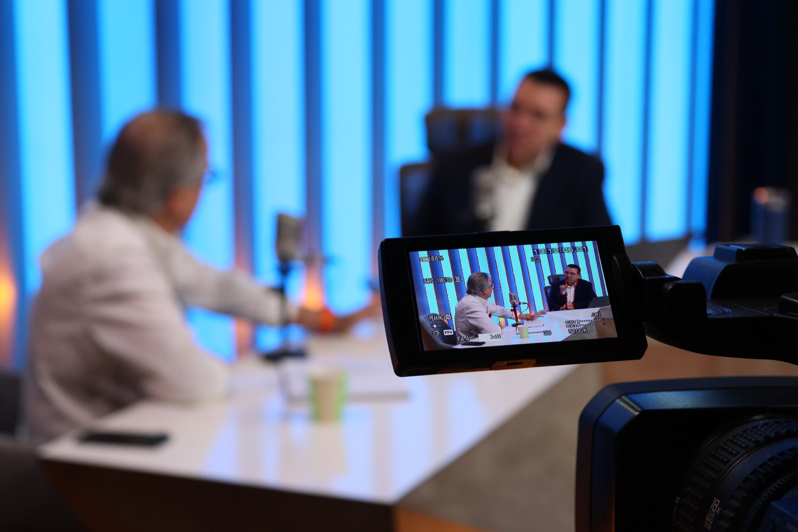 Sergio Esquer Peiro en entrevista en Los Noticieristas