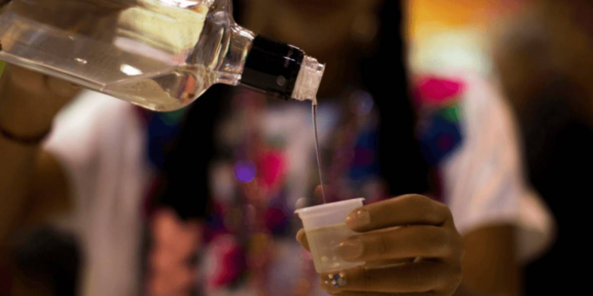 Tragedia en Guanajuato: tres muertos y 14 intoxicados por tequila adulterado en fiesta de XV años