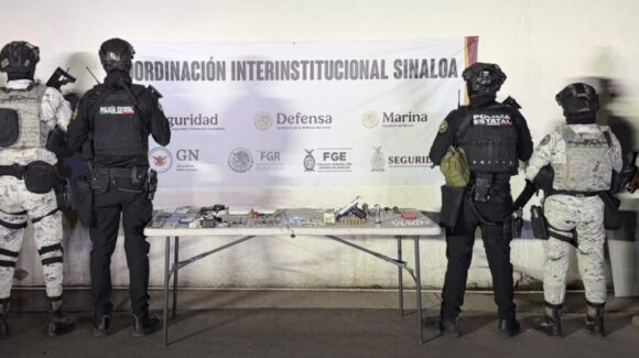 Un arma corta, drogas y 8 mil en efectivo, localizan en el Penal de Aguaruto, en Culiacán este martes