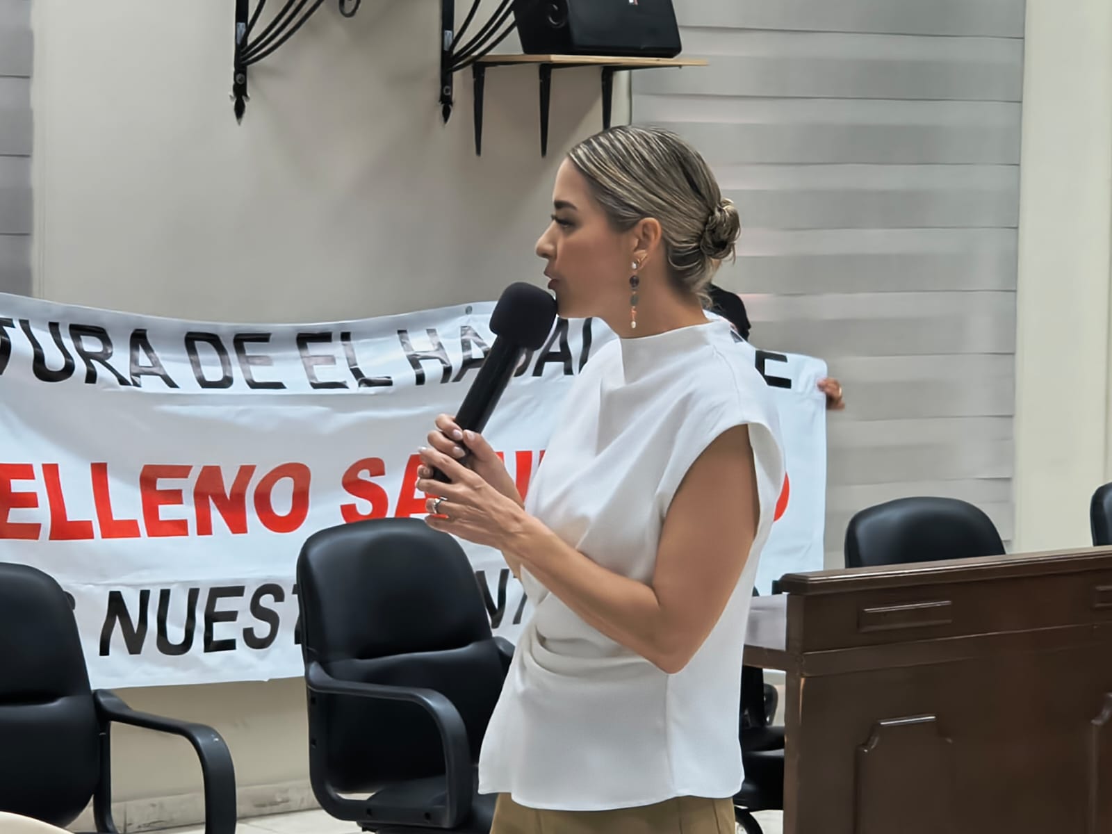 Vecinos frenan avance del relleno sanitario en El Habal; Cabildo pausará discusión del proyecto