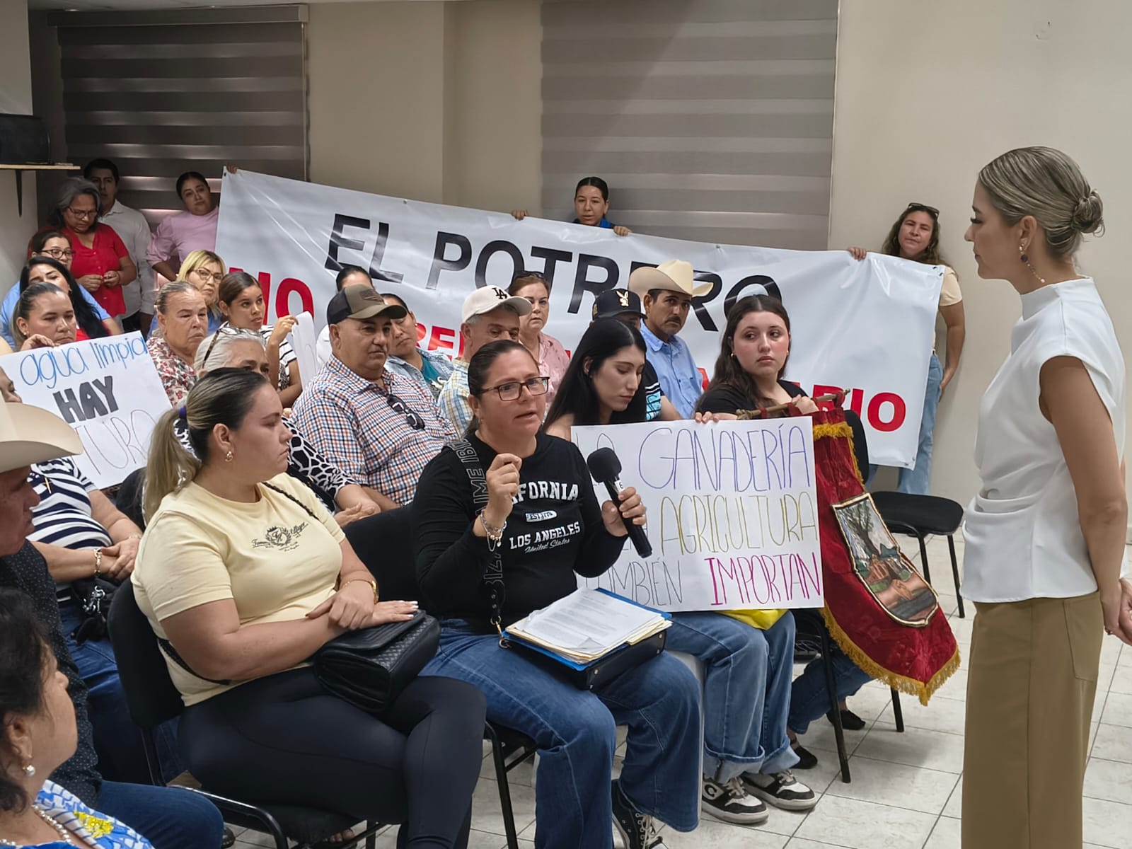 Vecinos frenan avance del relleno sanitario en El Habal; Cabildo pausará discusión del proyecto
