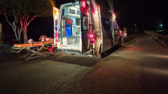 Motociclista resulta lesionado tras derrapar en carretera de Guasave, Sinaloa
