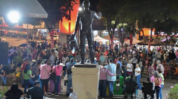 “Acércate a la Plazuela” continuará en Guamúchil durante temporada de lluvias; se suspenderá cuando el clima lo impida