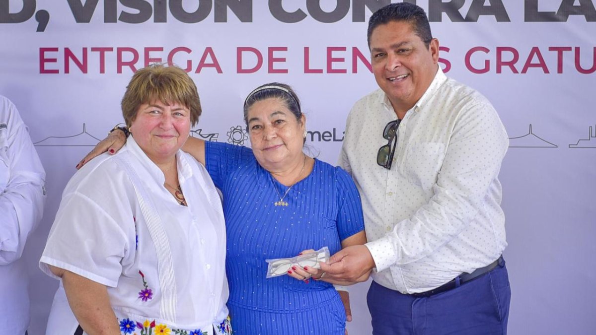 ahomenses estrenan lentes para mejorar la vista