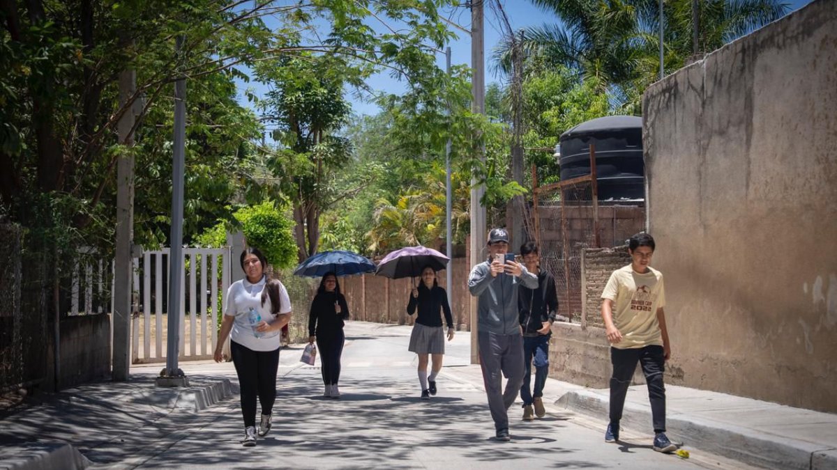 alcaldesa de culiacan inaugura pavimentacion en imala sinaloa