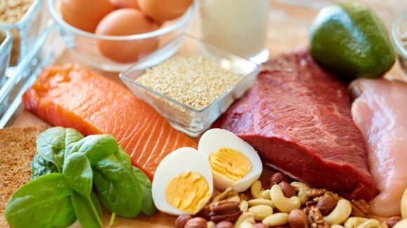 ¿Qué pasa si consumes demasiada proteína? Especialistas advierten riesgos