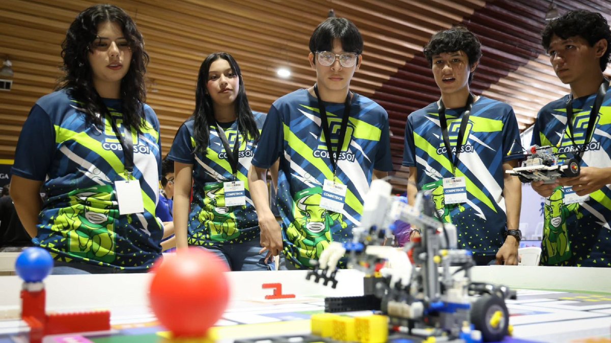 alumnos de cobaes en los primeros lugares nacionales en robotica representaran a mexico en china