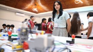 alumnos de cobaes en primeros lugares nacionales en robotica representaran a mexico en china