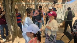 ana miriam ramos lleva 5 mil litros de agua a comunidades afectadas por la sequia en imala adulta