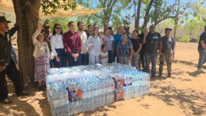 ana miriam ramos lleva 5 mil litros de agua a comunidades afectadas por la sequia en imala agua