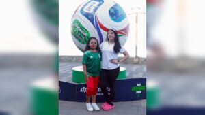 angela salazar irigoyen invita a sumarse a las actividades con festejo del mundial