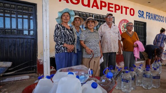 Aquatón 2026 lleva alivio a comunidades de Angostura y Navolato; más de 10 mil familias han sido beneficiadas
