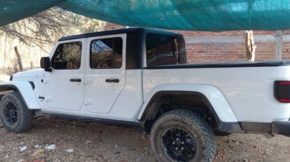 Aseguran más de 550 artefactos explosivos y una camioneta robada durante operativo en Rosario, Sinaloa