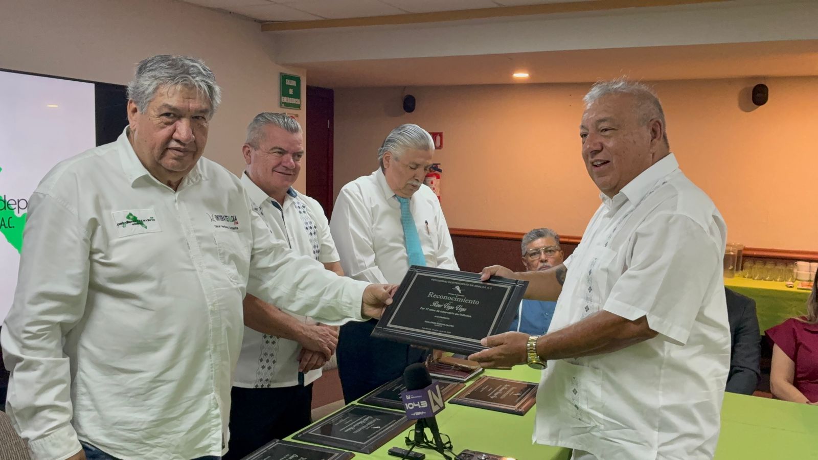 Asociación Periodismo Independiente en Sinaloa entrega reconocimientos a periodistas del norte del estado