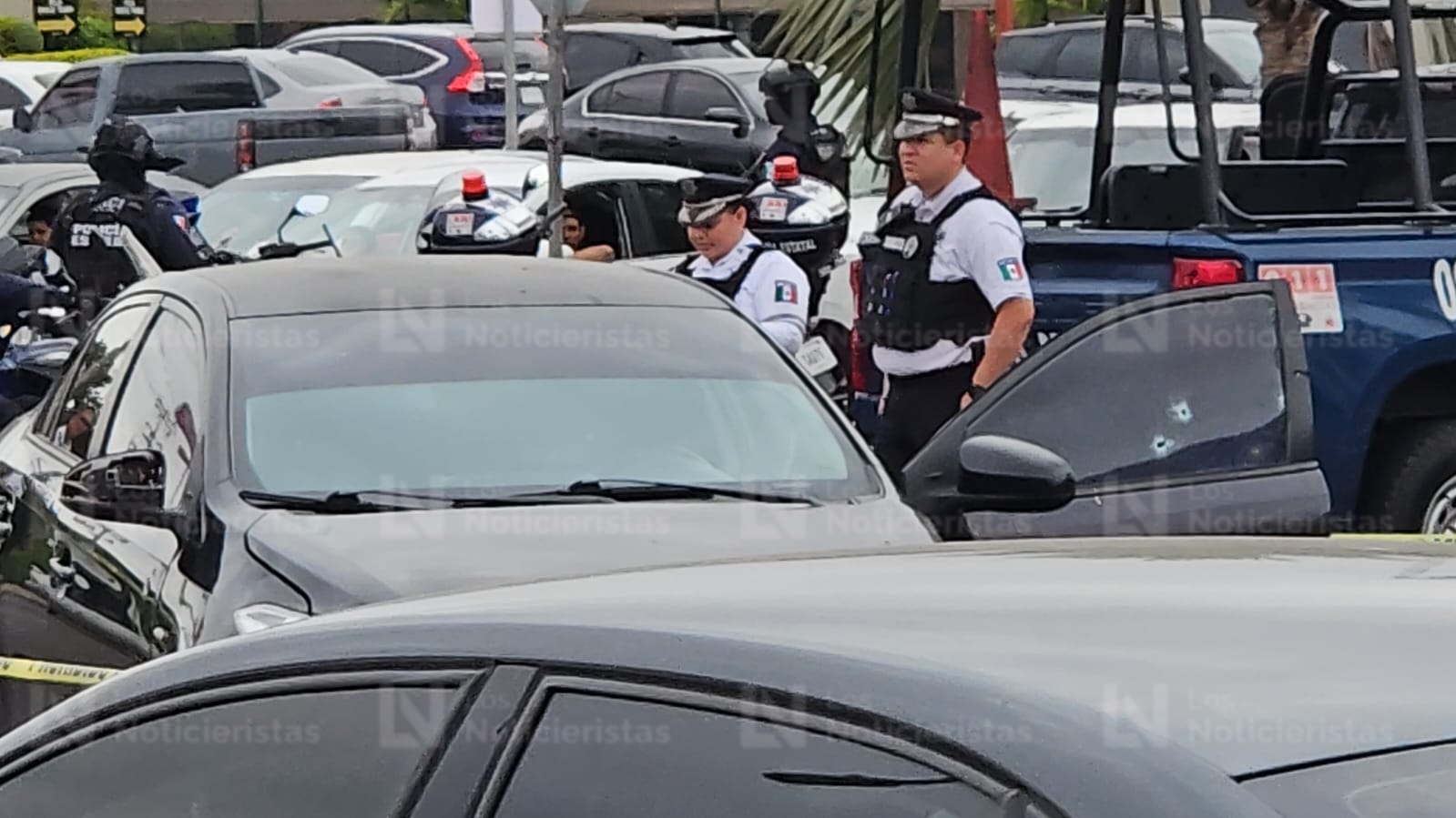 Atacan a balazos a tránsito de Culiacán en el bulevar Pedro Infante, cerca de la USE