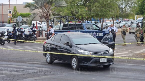 Atacan a balazos a policía de Tránsito de Culiacán cerca de la USE cuando viajaba con su familia