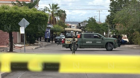 Ataque armado contra tripulantes de un vehículo deja un fallecido y un herido en la Miguel Hidalgo, Culiacán