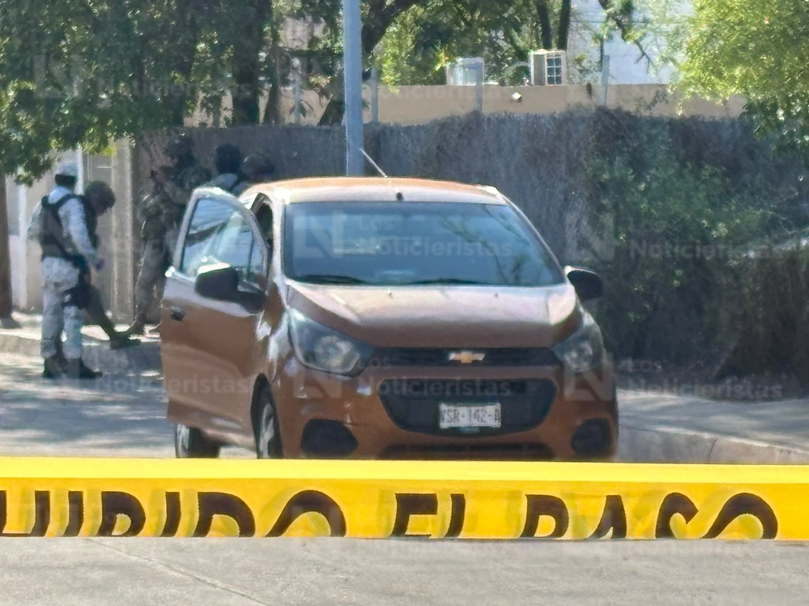 Atacan a balazos al conductor de un vehículo en la colonia Lombardo Toledano de Culiacán