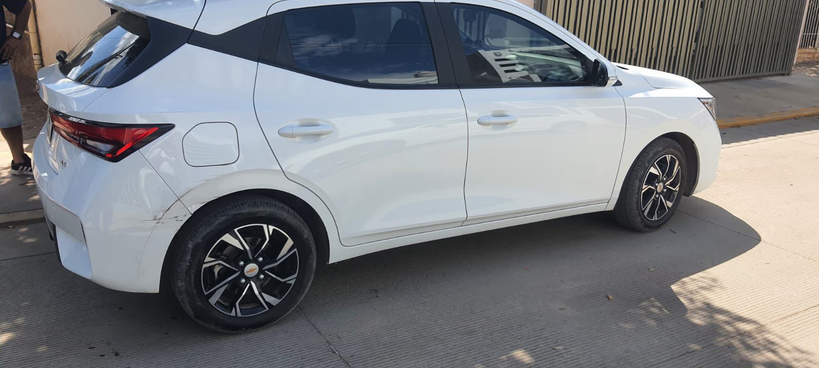 Auto chocado en Guasave, Sinaloa