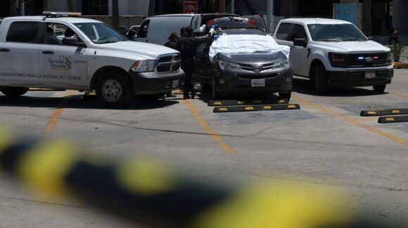 Hallan cadáver dentro de un Toyota RAV4 abandonado cerca del deportivo donde entrena la selección de Irán, en Tijuana