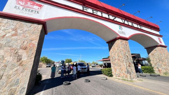 Acusa alcalde de El Fuerte trasfondo político en manifestación de pobladores de Hoyancos