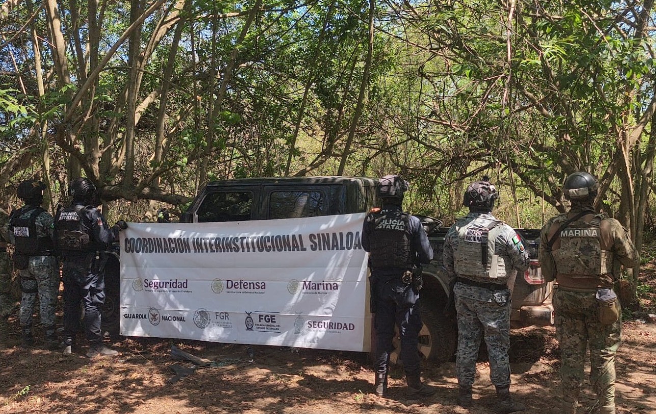 Camioneta asegurada al sur de Sinaloa