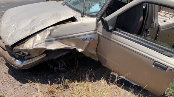 Pierde la vida conductor de camioneta que sufrió accidente en el Nuevo San Miguel, en Ahome, Sinaloa