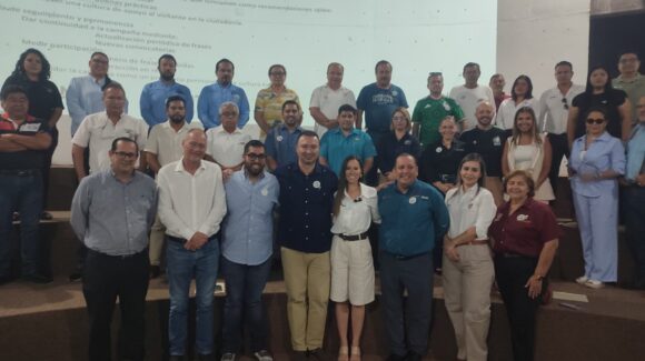 Se unen para impulsar la campaña “Mazatlán se comparte”; transporte público plasmarán 600 frases inéditas para compartir