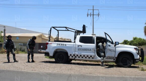 Elementos de la Guardia Nacional catean bodega agrícola en el Libramiento Oriente de Los Mochis, Sinaloa