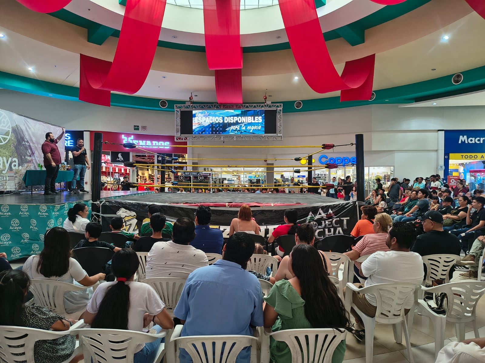 Celebración por el Día del Padre en Plaza Acaya Mazatlán