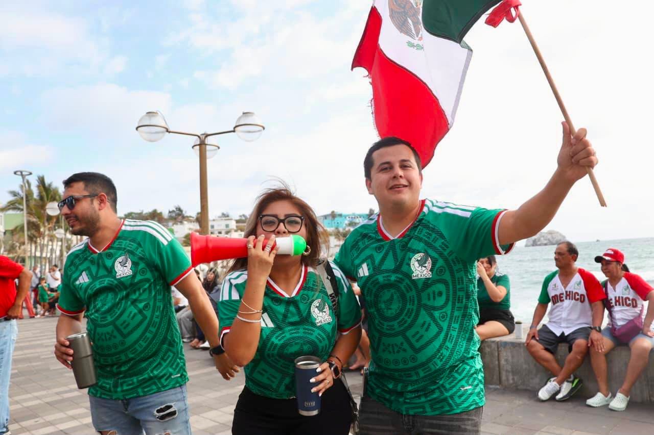 Celebran en Olas Altas en Mazatlán triunfo de la Selección Mexicana