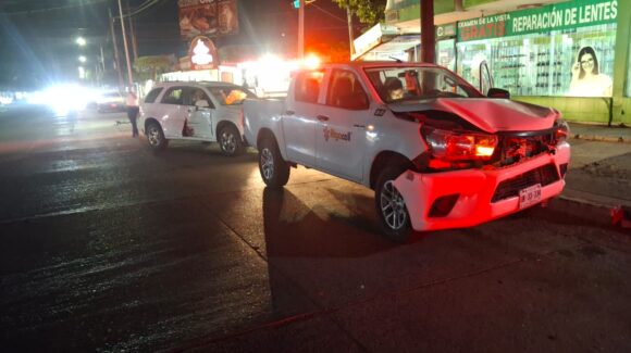 Tres lesionados, entre ellos una menor de edad, deja accidente en el sector Centro de Los Mochis, Sinaloa