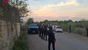 Choque tras persecución por enfrentamiento armado en Mazatlán