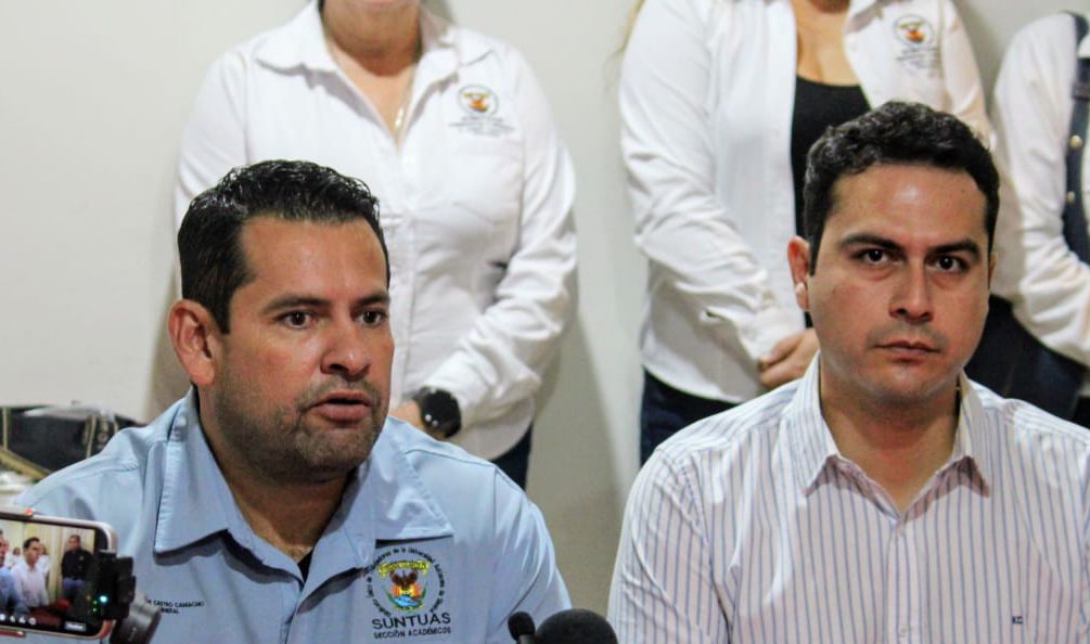 Conferencia de prensa del Suntuas Sección Académicos de la UAS