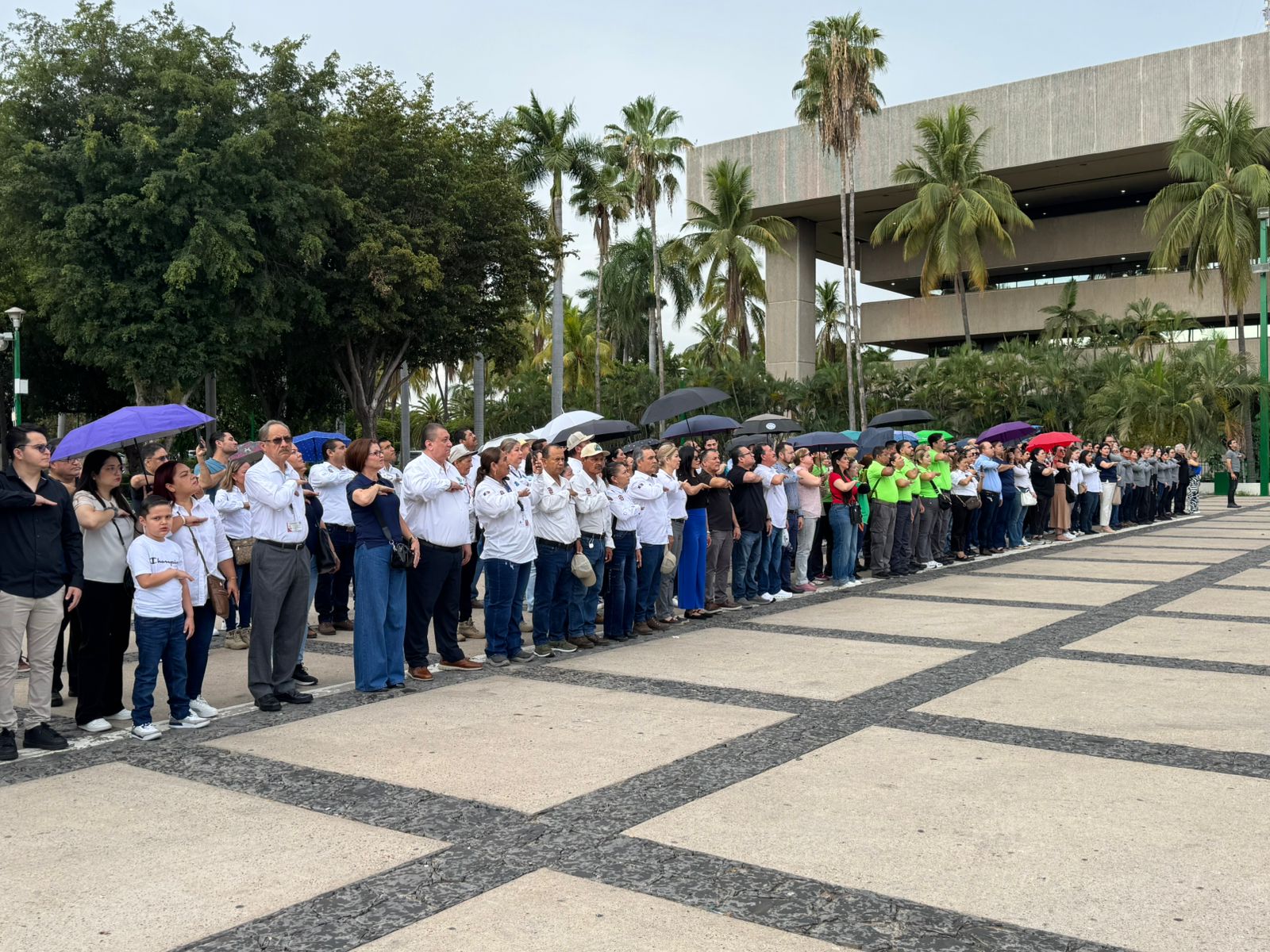 Autoridades civiles y militares conmemoran el 116 aniversario luctuoso del Gral. Gabriel Leyva Solano, en Culiacán