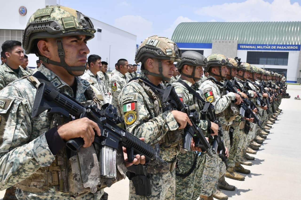 contingente del Cuerpo de Fuerzas Especiales del Ejército Mexicano arribó a la 9na Zona Aérea Militar,