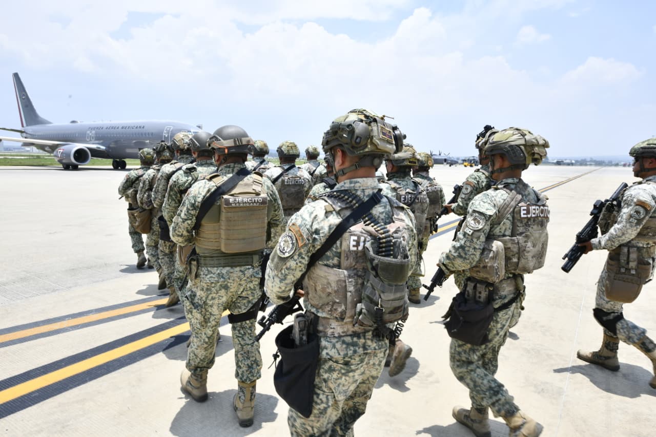 contingente del Cuerpo de Fuerzas Especiales del Ejército Mexicano arribó a la 9na Zona Aérea Militar,