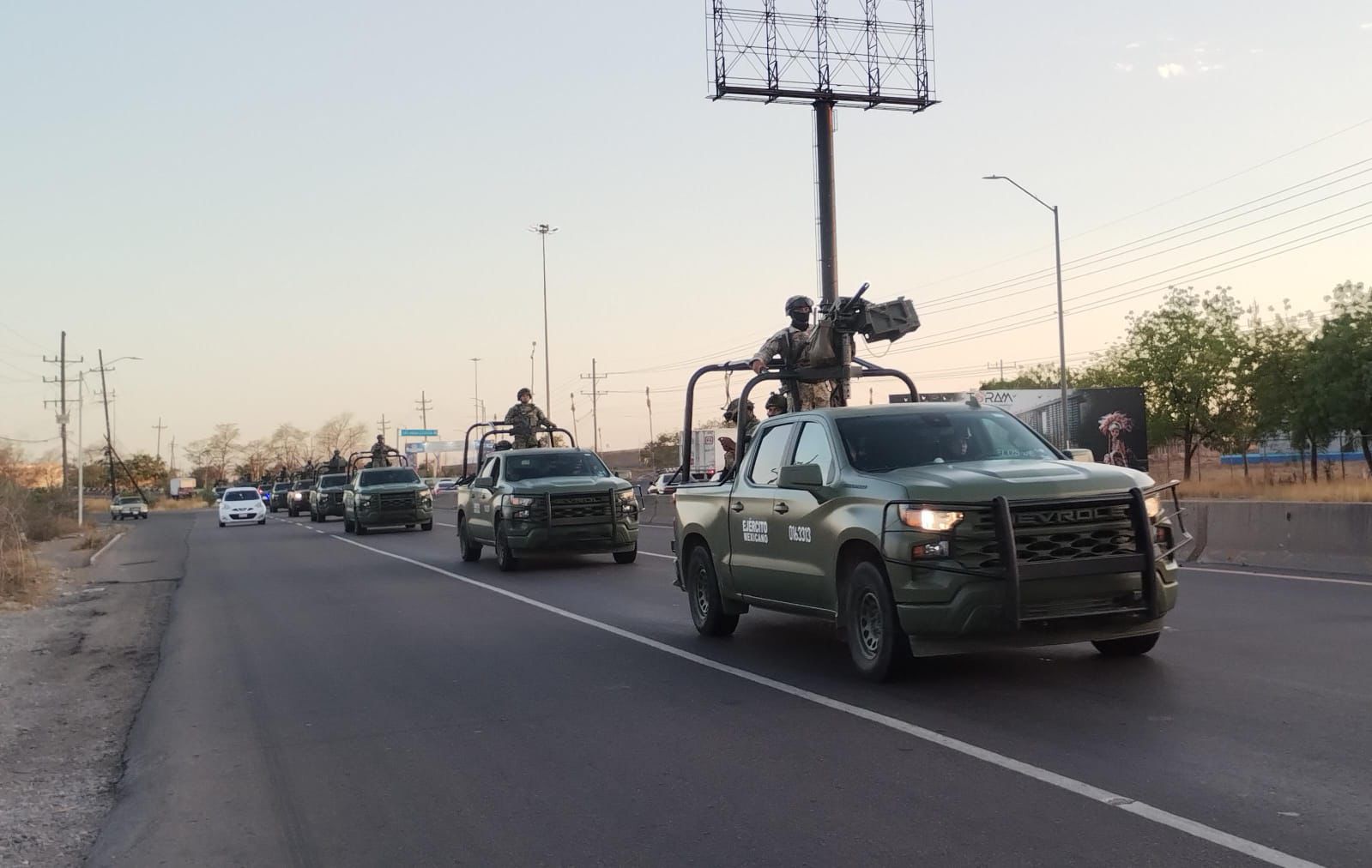 Convoyes del Ejército en Culiacán, Sin.