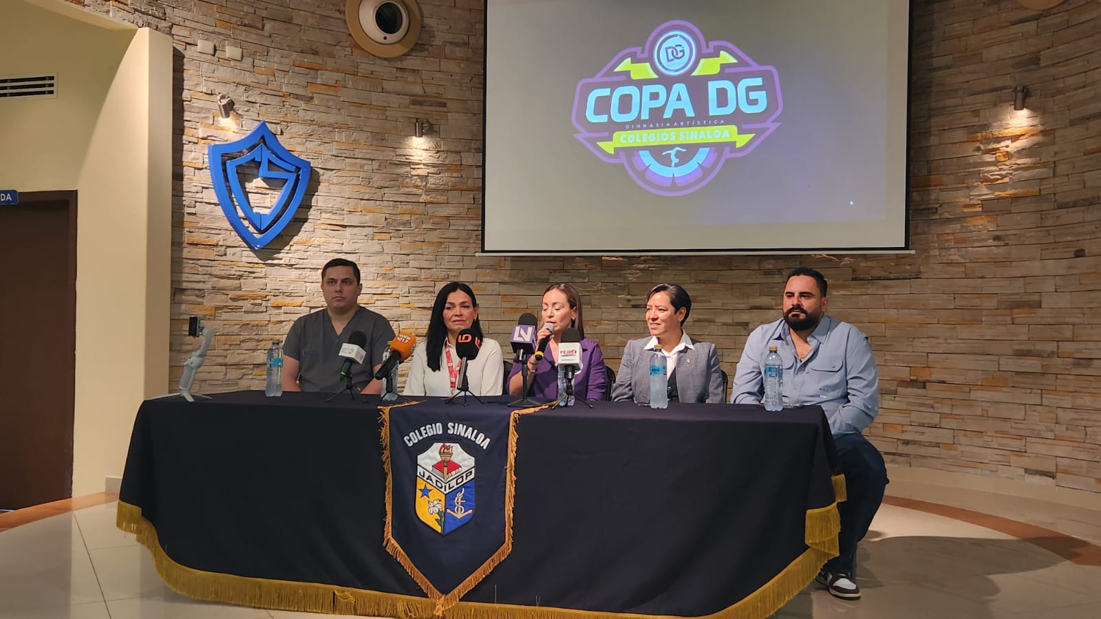 conferencia de prensa torneos de Gimnasia Artística Copa DG