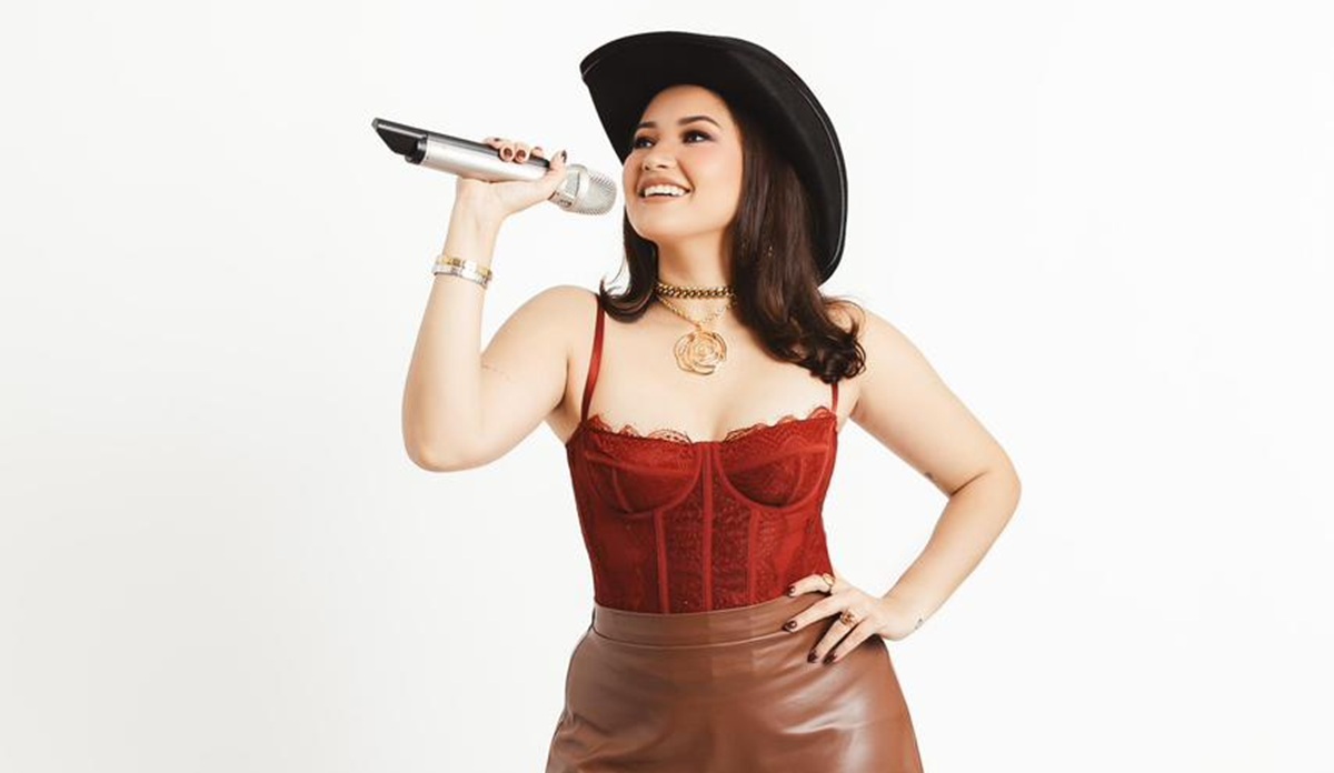 Dania Paola Gallardo, cantante