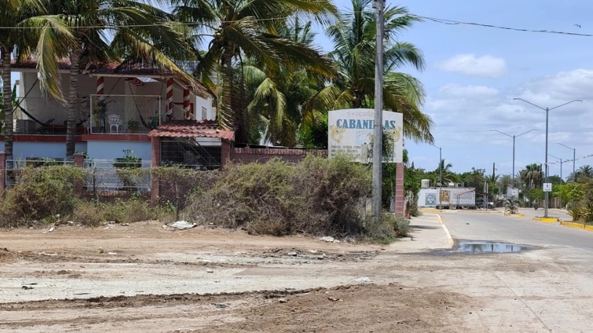 Denuncian que aguas negras llegan a bahía Santa María en La Reforma, Angostura