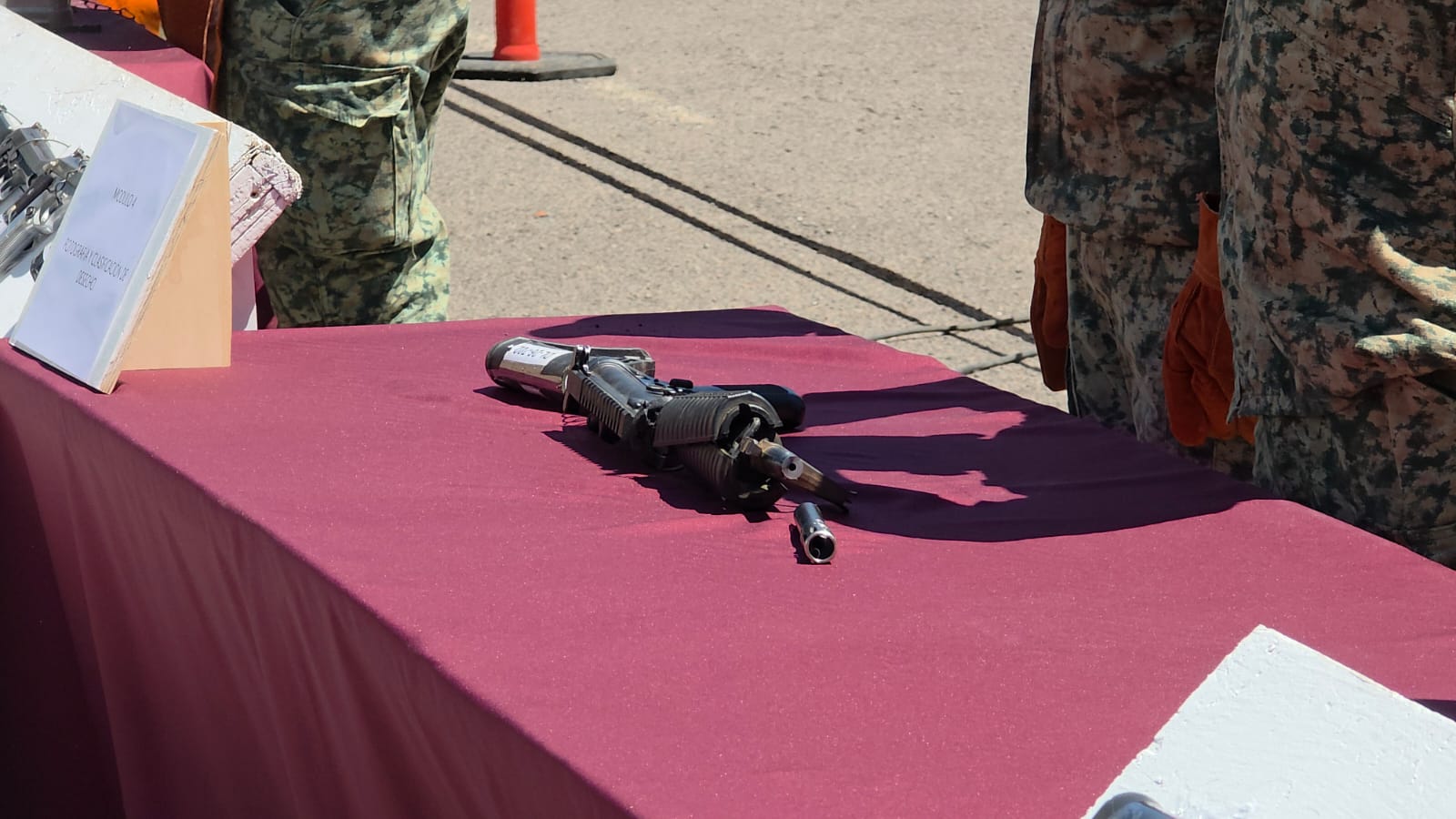 Destrucción de armamento decomisado en Sinaloa