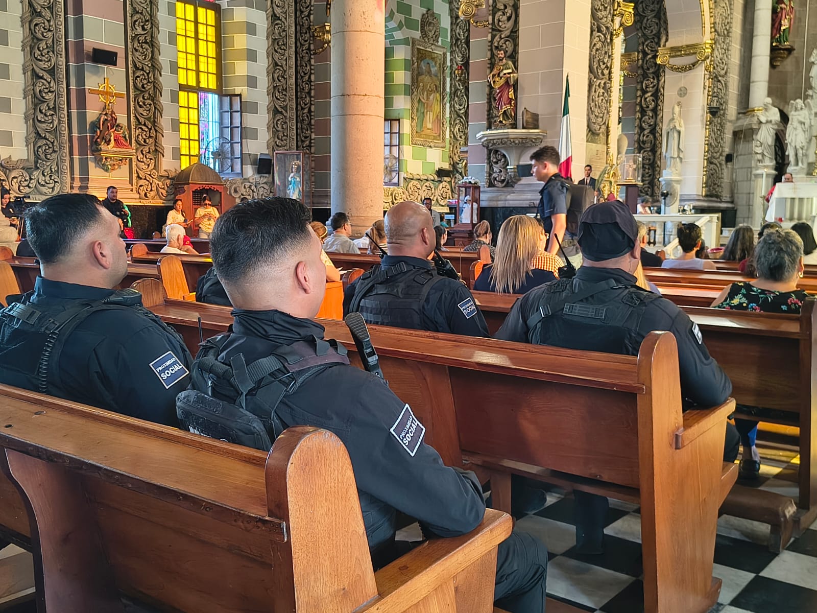Celebran el Día del Policía con misa especial en Catedral de Mazatlán
