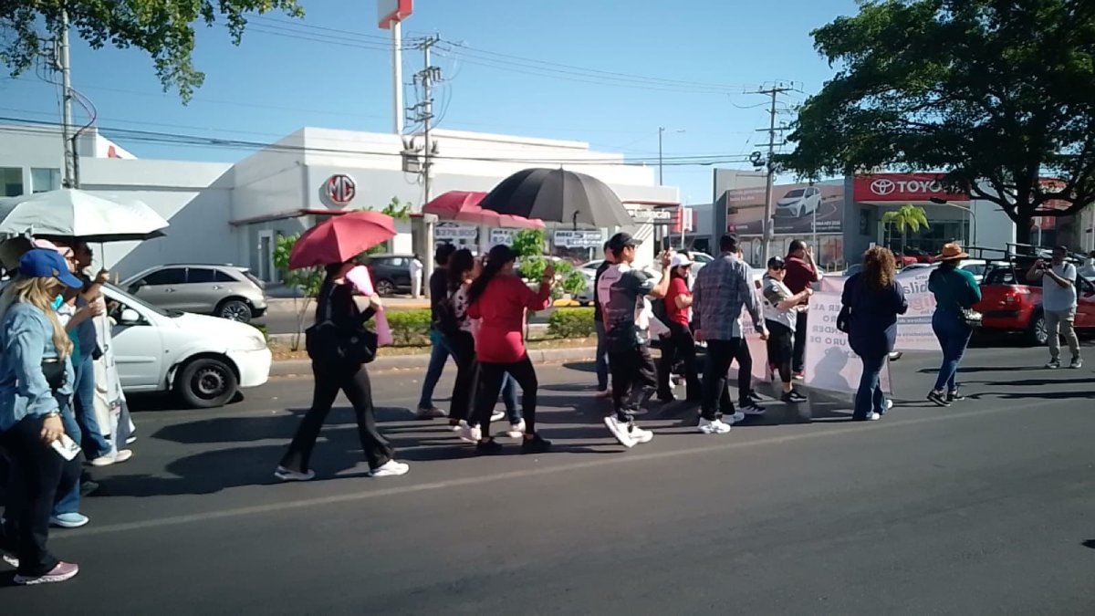 docentes del snte 27 se manifiestan en culiacan calo