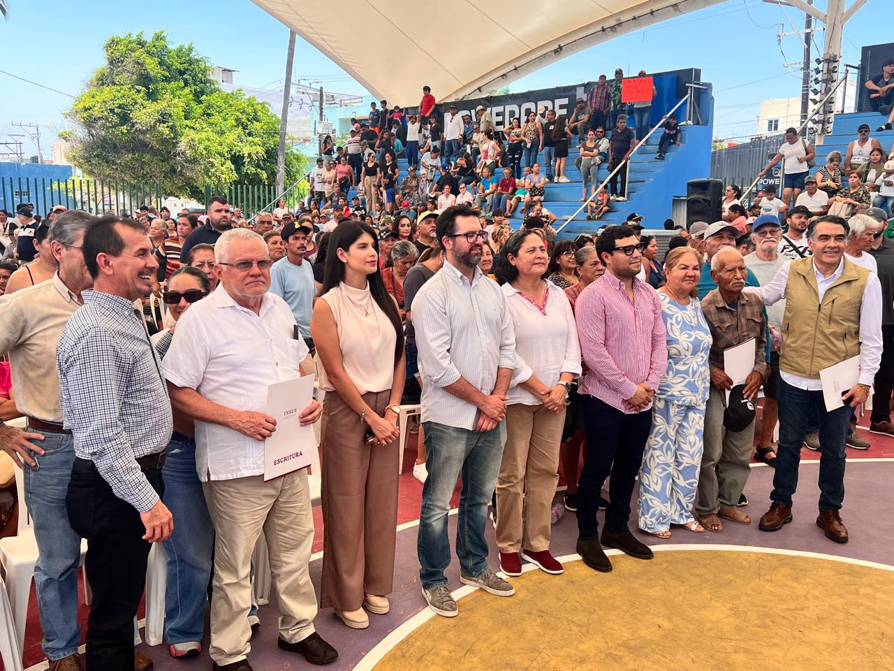 Escuinapa recibe terreno para la construcción de preparatoria "Margarita Maza"