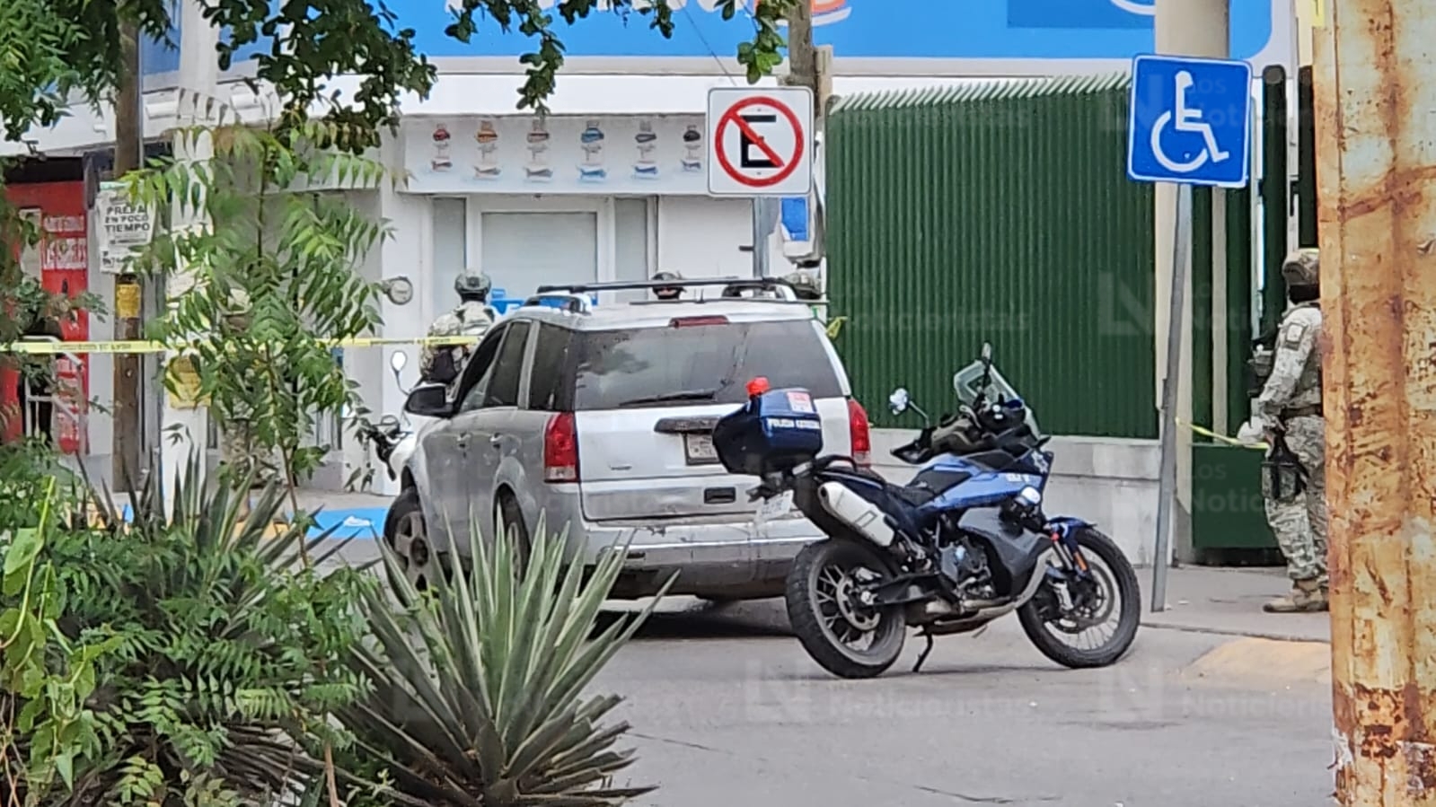 Atacan a balazos a dos hombres en la colonia Las Coloradas de Aguaruto
