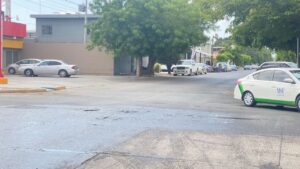 Derrame de aceite en alcantarilla de Guasave