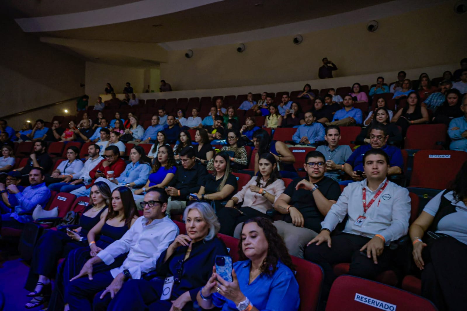 Alberto Peláez, periodista de guerra, imparte conferencia magistral en Culiacán