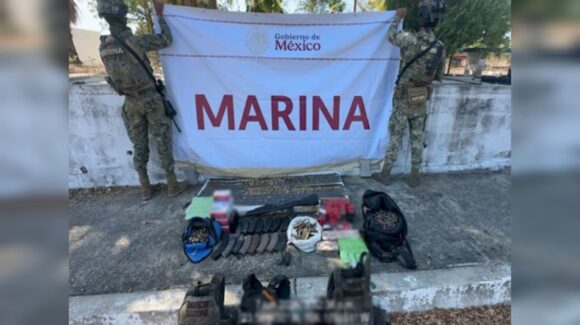 En El Zapote, Mazatlán, Sinaloa, aseguran más de 6 mil cartuchos, explosivos y armamento